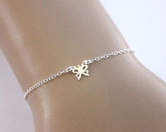 Bracelet minimaliste en argent massif petit papillon