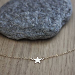 Minimalist Little star Gold Filled choker Necklace zdjęcie 3