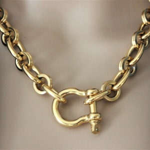 Gold-tone stainless steel necklace with large XL links shackle clasp image 4