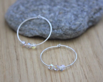 Boucles d'oreilles minimalistes créoles en argent massif et perles cristal swarovski