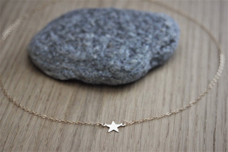 Minimalist Little star Gold Filled choker Necklace zdjęcie 2