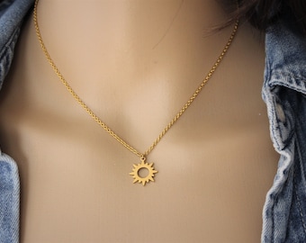Minimalist golden stainless steel necklace with sun pendant