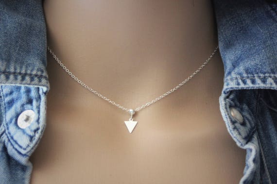 collier ras de cou argent triangle collier ras de cou argent triangle