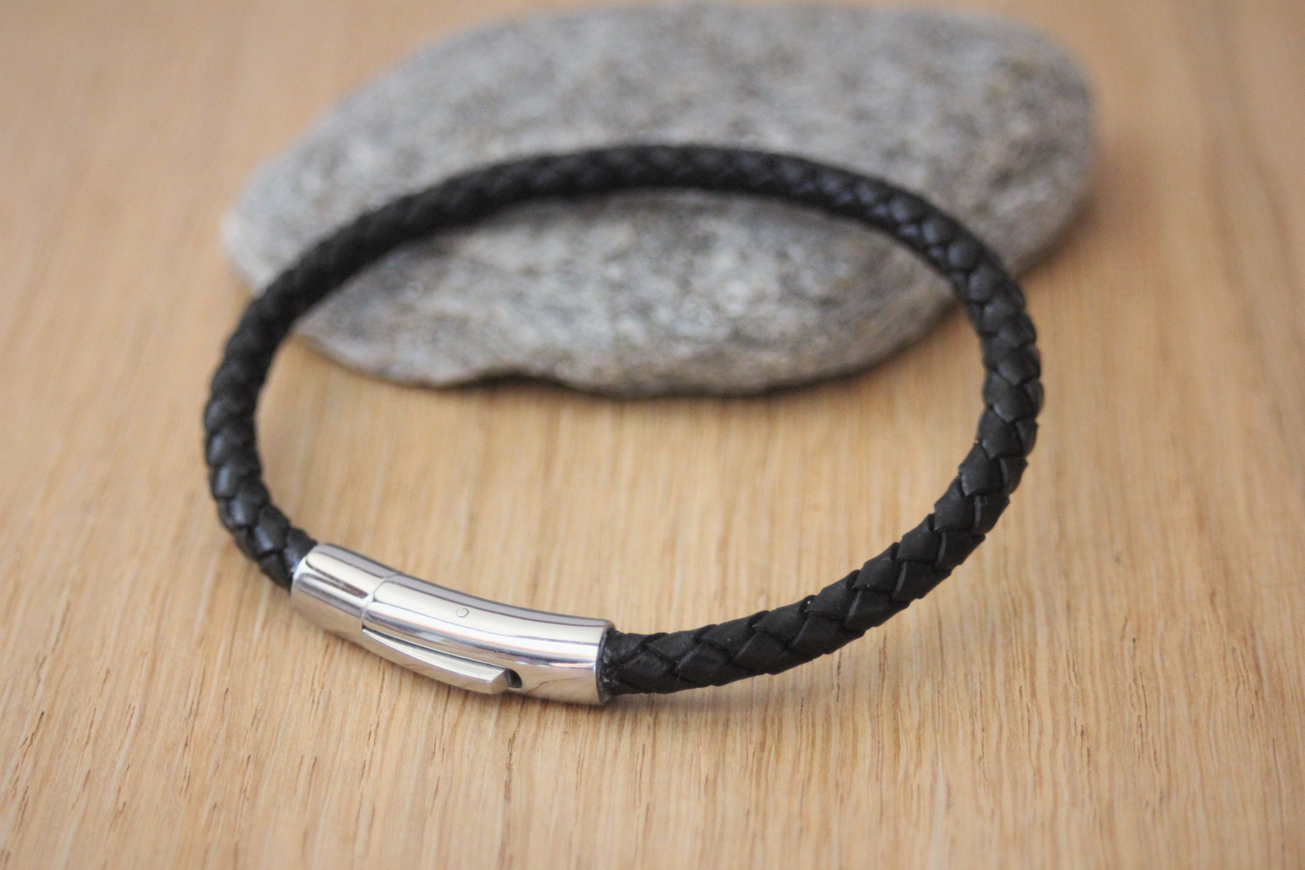 Bracciale da Uomo in Cuoio Nero e acciaio | Via Condotti Store