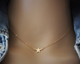 Collier minimaliste ras de cou petite étoile en or Gold Filled