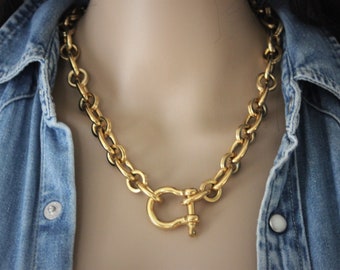 Gold-tone stainless steel necklace with large XL links shackle clasp