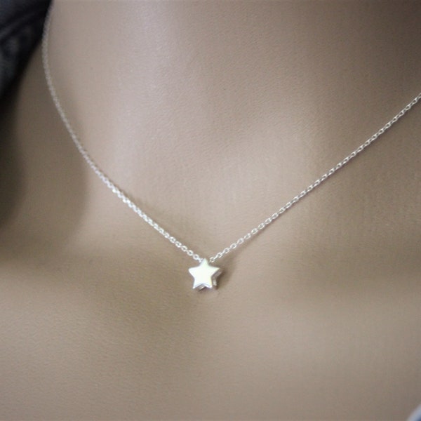 Collier minimaliste ras de cou en argent massif perle étoile