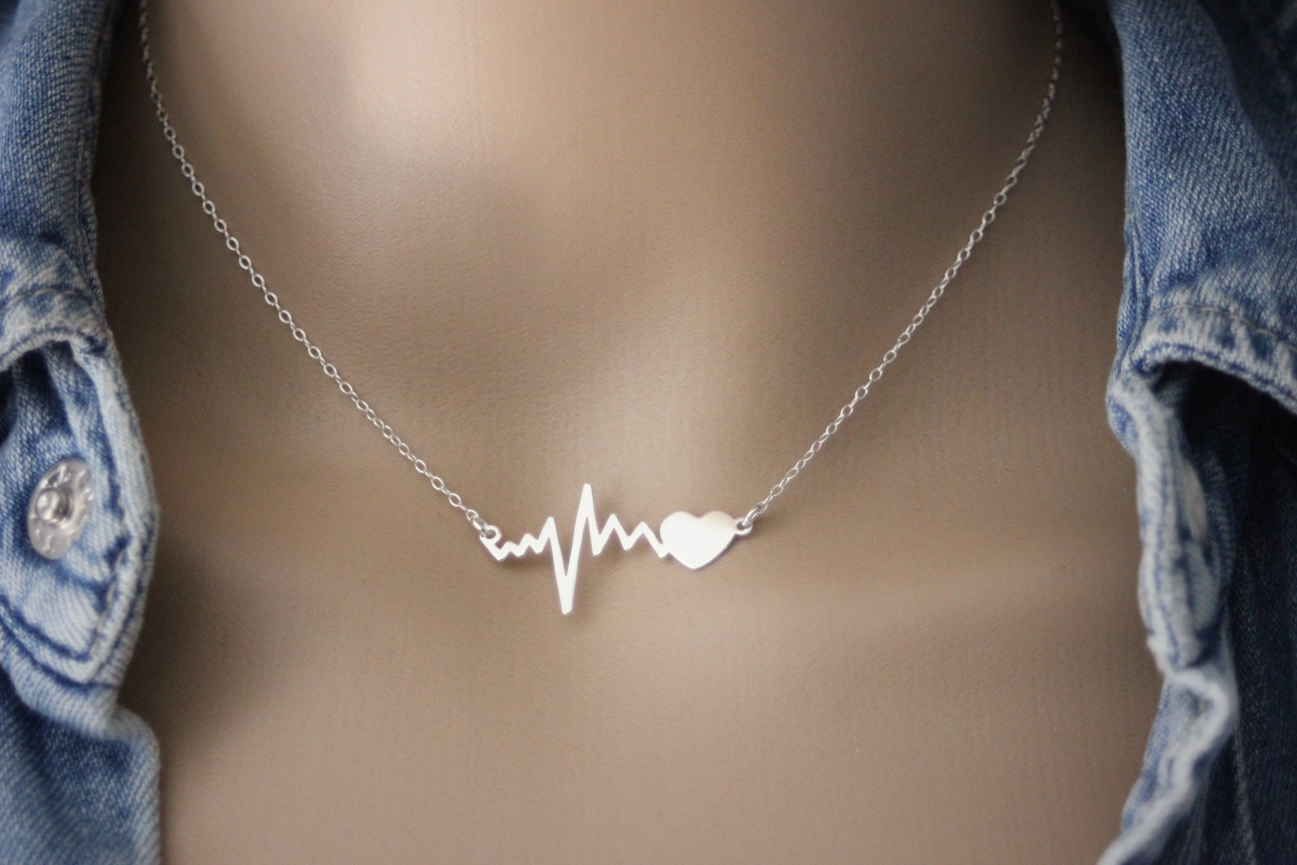 Fine and Minimalist Sterling Silver Necklace Pendant