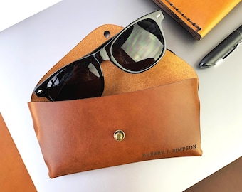 Personalized leather glasses case, sunglasses case, glasses case, customized leather gift, personalized gift, gift for men, gift for her