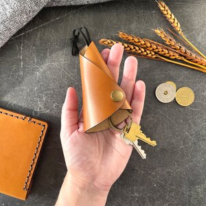 Leather Key Case, Leather Key Holder with Pull Strap, Key Holder, Key Case with Keyring, New Home Gift, Minimalist Key Holder image 7