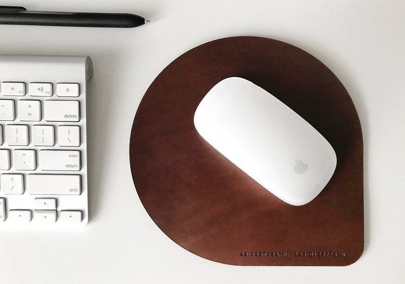 Modern personalized leather mousepad for men, cool custom office accessory, engraved minimalistic leather mouse pad image 2