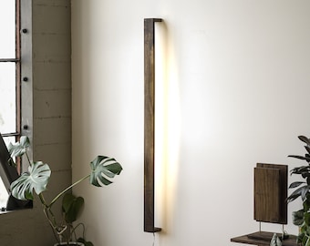 Wooden LED White Light Wall Sconce // Dimmable Floating Hardwood Color Floor Atmosphere Corner Lamp with Remote // Modern Minimalist