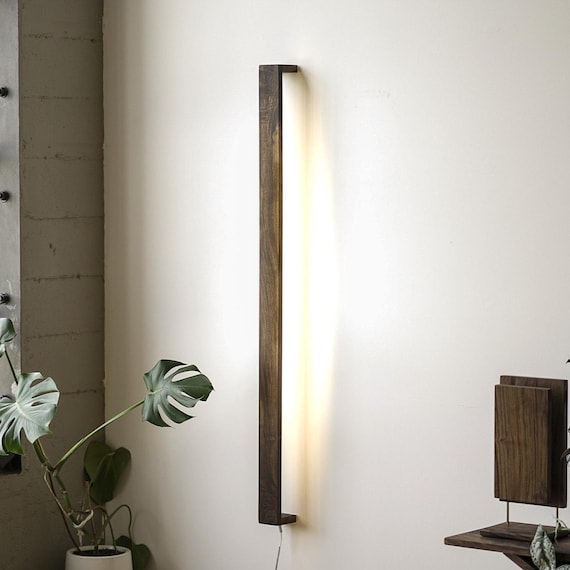 Wooden LED White Light Wall Sconce // Dimmable Floating Hardwood Color Floor Atmosphere Corner Lamp with Remote // Modern Minimalist