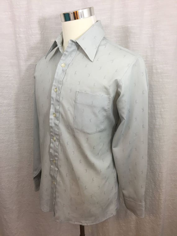 Vintage 70s Men's Shirt Tennis Player Gray Novelt… - image 3