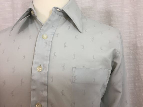 Vintage 70s Men's Shirt Tennis Player Gray Novelt… - image 2