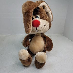 Peluche vintage de 1985 de Nestlé Quik Bunny Rabbit Nesquik, marca Russ, color chocolate, 38 cm (15 pulgadas).