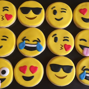 Emoji Face Sugar Cookies: Birthday Party Favors