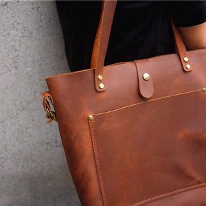 Handmade Full Grain Leather Tote Bag: 14-inch Laptop Crossbody