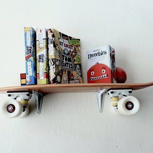 skateboard shelf image 3