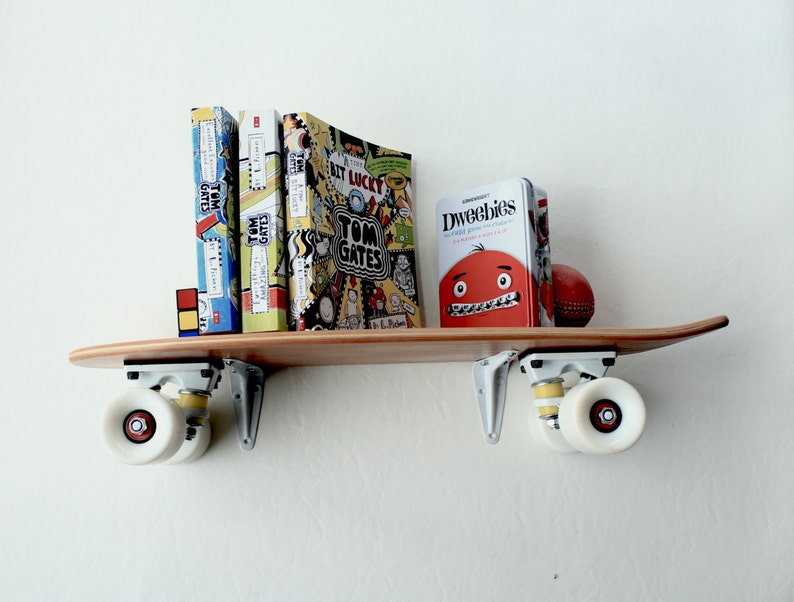 skateboard shelf image 3