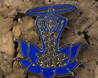Light Hooper Pin