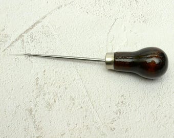 Leather Wood Handle Awl: Leather Crafting Tool