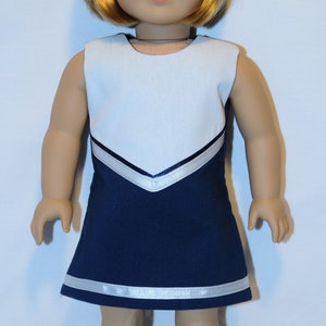 Ensemble bleu marine de pom-pom girl avec pompons pour poupée de 18 pouces Argent