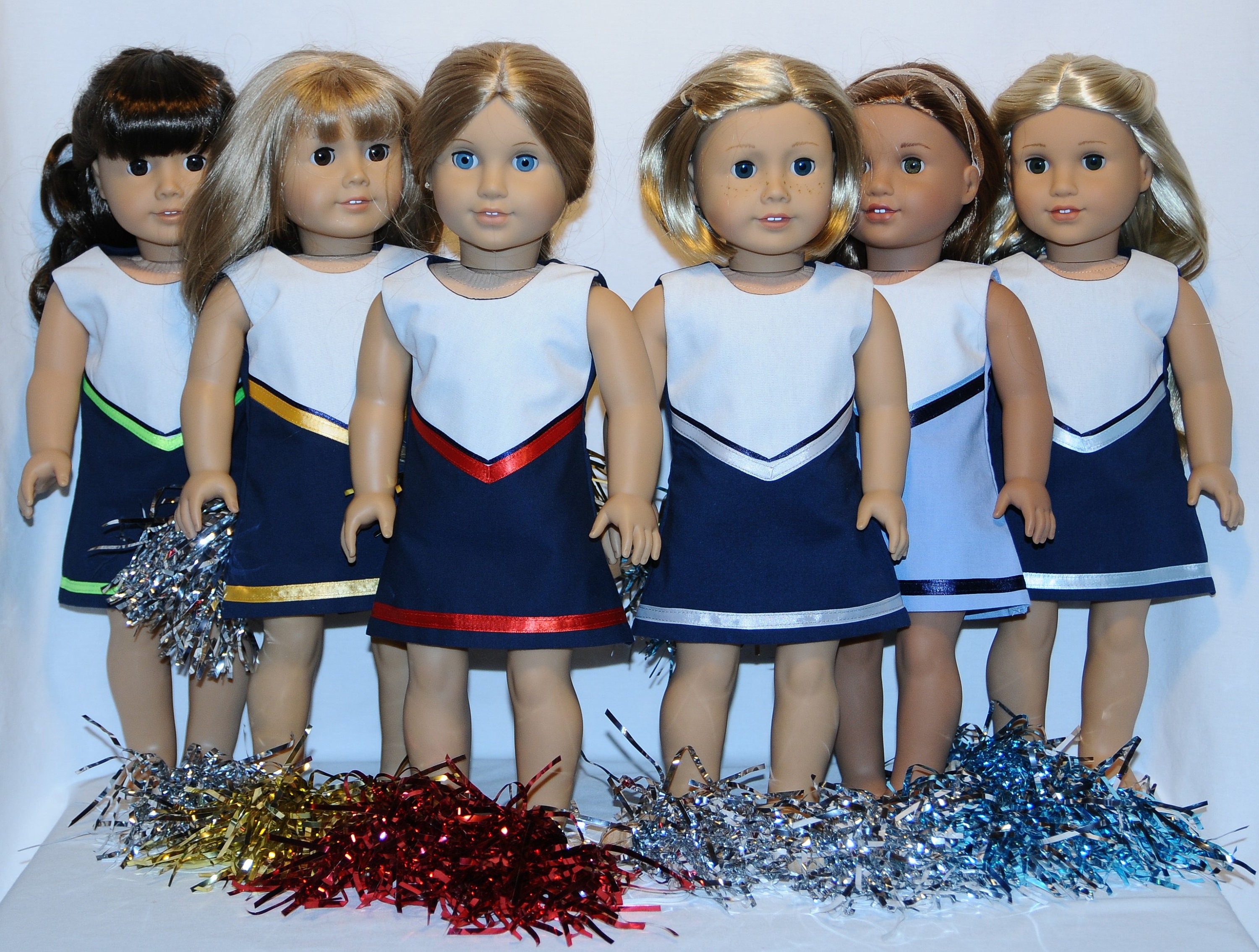 Tenue de pom-pom girl bleu marine avec pompons pour poupées de 18