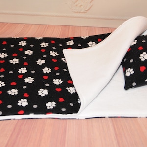 Paw Pint and Heart Sleeping Bag For 18&quot; Dolls