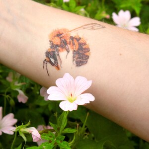 Bee: tijdelijke tatoeage + verklarende fiche