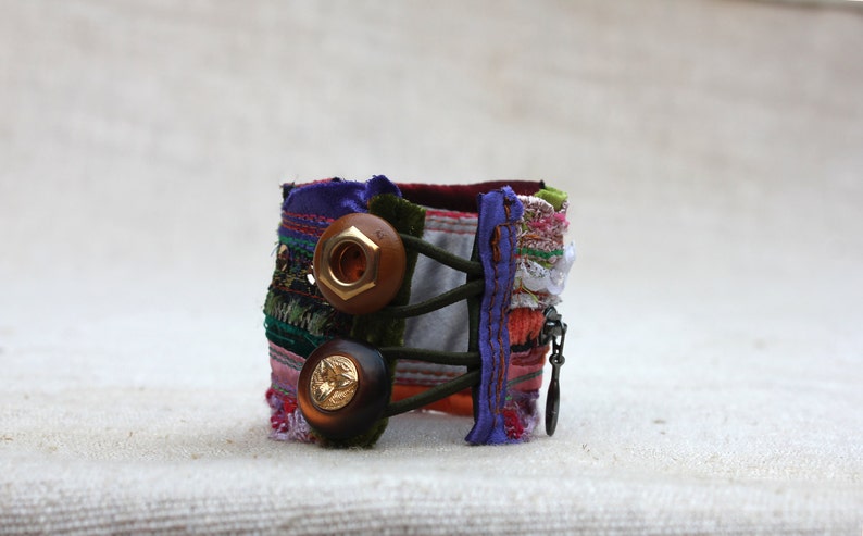 Groovy /& Cool in Hipster-Gypsy-Boho Chic Beautiful Colorful Cuff with a Twist