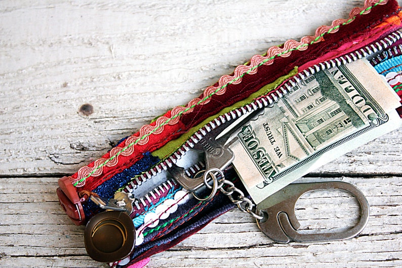 Groovy /& Cool in Hipster-Gypsy-Boho Chic Beautiful Colorful Cuff with a Twist