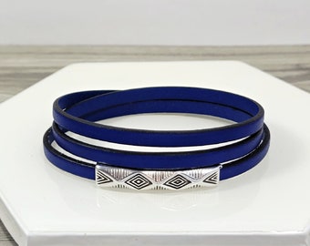 Womens leather bracelet flat leather bracelet blue bracelet wrap bracelet womens bracelet multi strand bracelet magnetic clasp FLB5-34-03