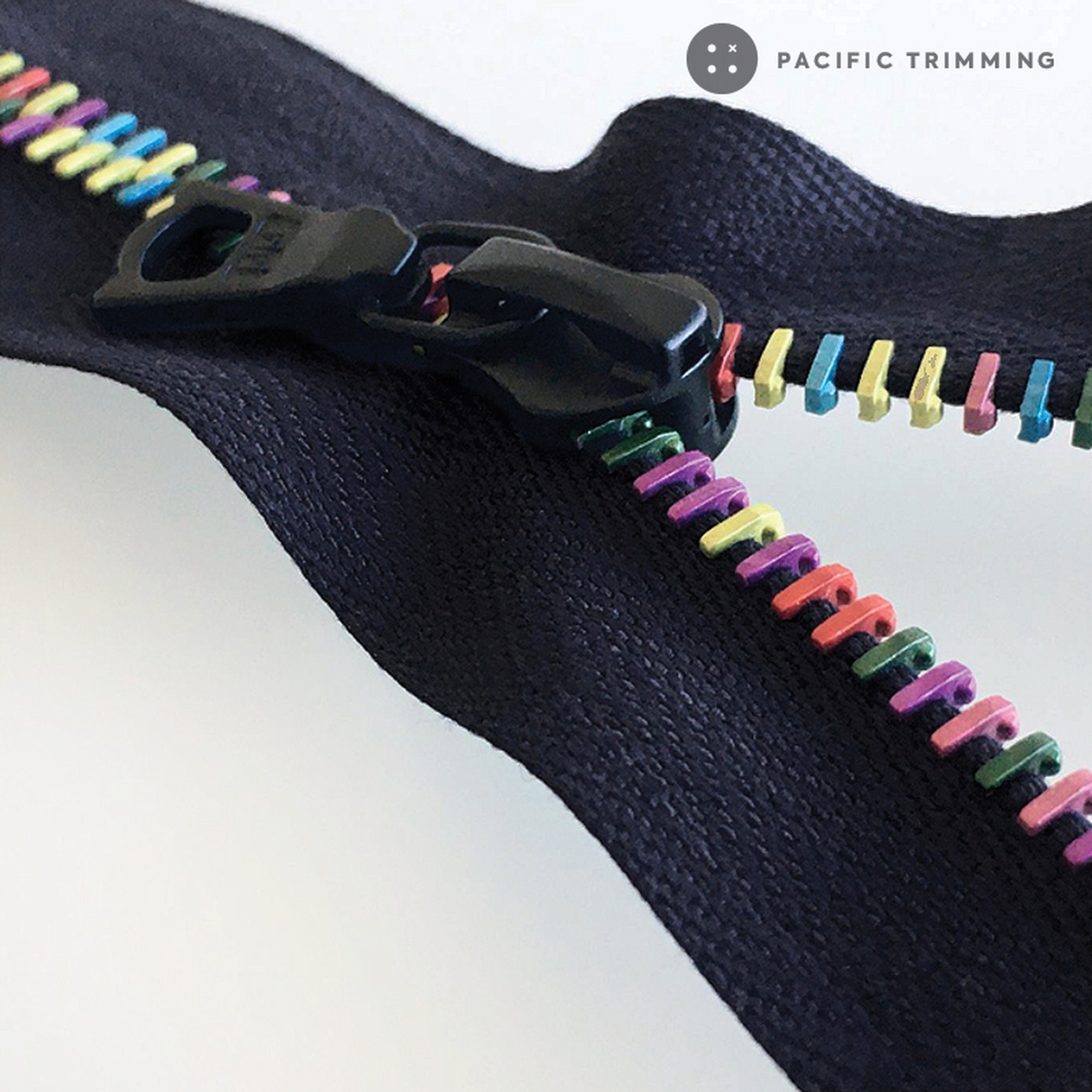 RIRI M6 One Way Black Tape With Multicolored Teeth Zipper