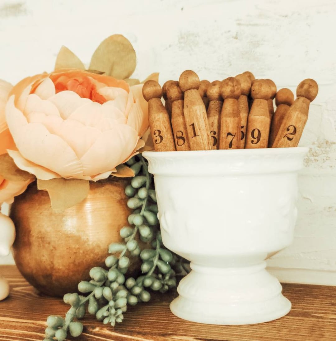 Distressed Clothes Pins Slightly Weathered Worn Finish Sun Washed Wooden  Clothes Line Pins Laundry Line Pins Wooden Craft Pegs 