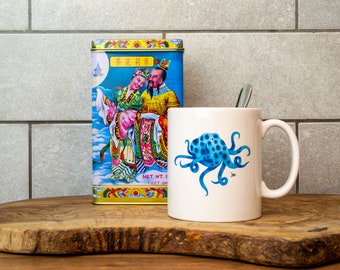 Blue octopus mug – ceramic mug in gift box – blue ringed octopus design