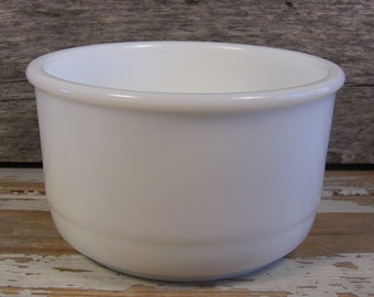 Small Vintage Mixing Bowl for Stand Mixer Thick Rim Milk Glass Cylindrical 6.5" Baking Equipment Glass Bakeware