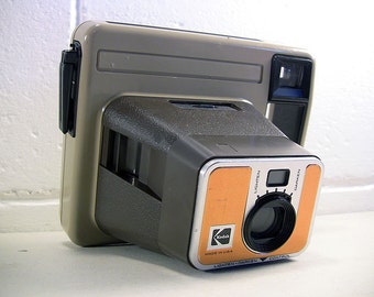 Vintage Film Camera Kodak Pleaser Instant Picture Camera Collectible Photography Equipment Mid Century Retro