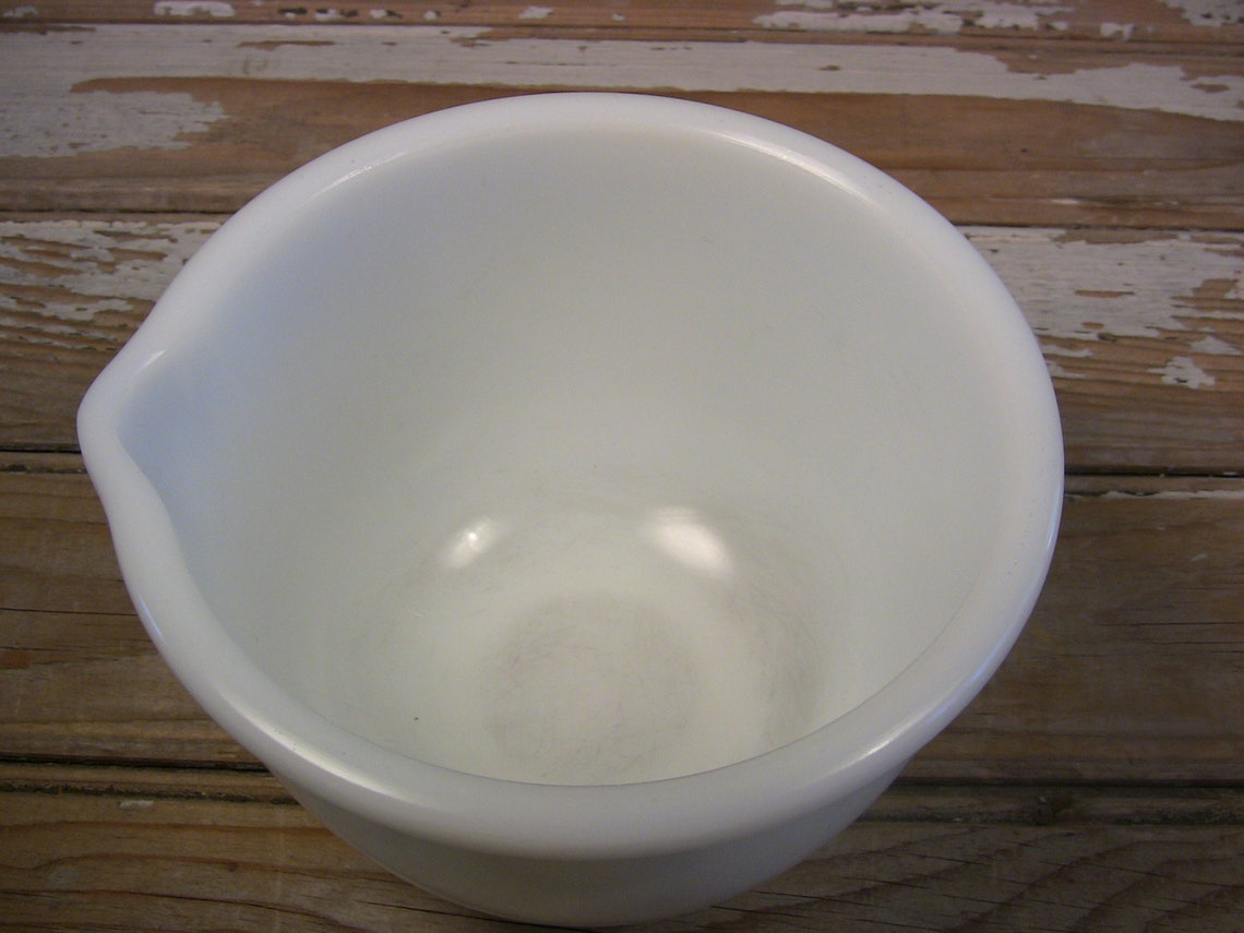 Small Vintage Mixing Bowl Pour Spout for Stand Mixer Thick Rim Etsy