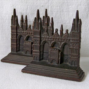 Vtg/Antique C.1928 PETERBOROUGH CATHEDRAL Bronzed Cast Iron "Blessed" Bookend Set