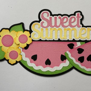 Titre d'embellissement de scrapbooking découpé à la forme