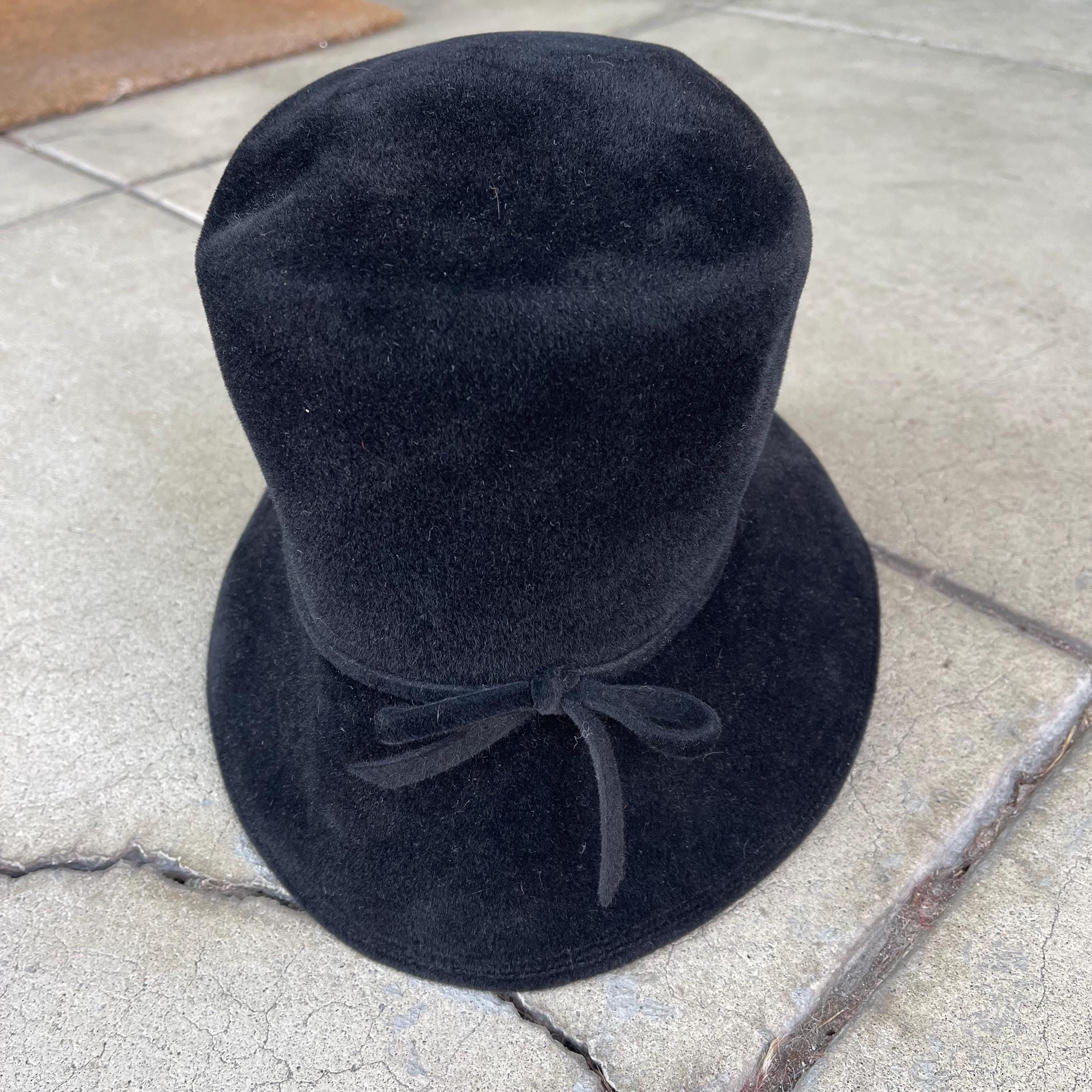 Vintage 50s Saks Fifth Avenue Millinery Salon Black Cloche 