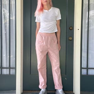 vintage 90s pastel pink cotton linen elastic waist spring summer slacks pants tapered leg size medium 28 29 30