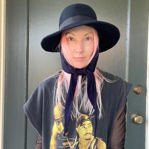 Vintage 70s Navy Blue Wool Winter Designer Attached Scarf 