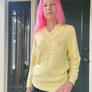 vintage 80s pastel yellow sweater deep vneck summer cableknit knit size small medium
