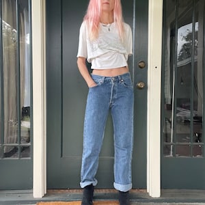 vintage 80s made in usa levis button fly medium wash denim jeans midrise straight leg size 30