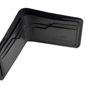 Cartera de piel plegable SLIM PLUS PERSONALIZADA, cosida a mano, idea de regalo. Cartera de hombre. Cartera de piel de curtido vegetal.