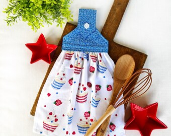 Hanging hand towel, kitchen towel, 4th of July decor, kitchen decor, hostess gift for her