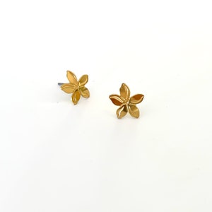Hawaii Plumeria Gold Earrings