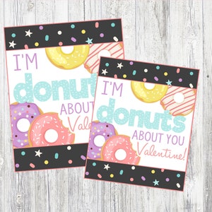 Cartões de dia dos namorados donut. Eu sou DONUTS sobre você, Valentim. Cartões e etiquetas do Dia dos Namorados para combinar com Donuts. Download digital instantâneo.
